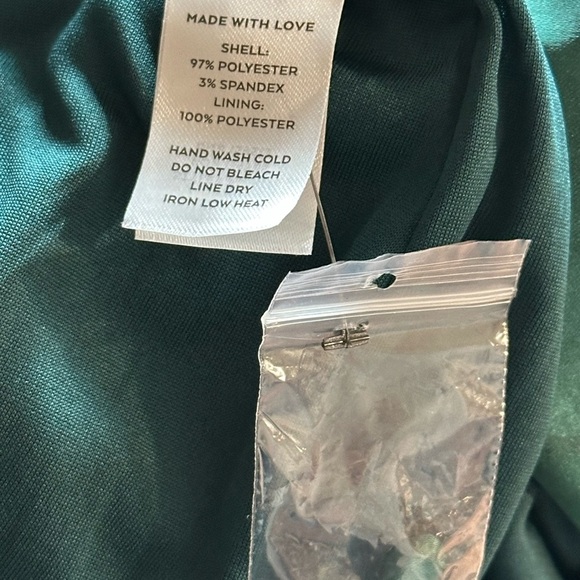 Lulus Love in Your Life Emerald Green Satin
Halter Maxi Dress - Picture 11 of 12